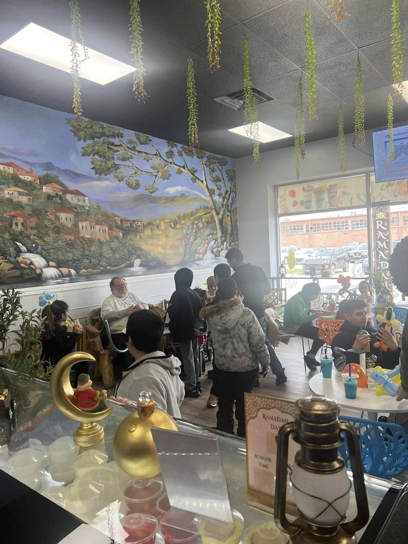 It is our policy to not label pictures in our galleries