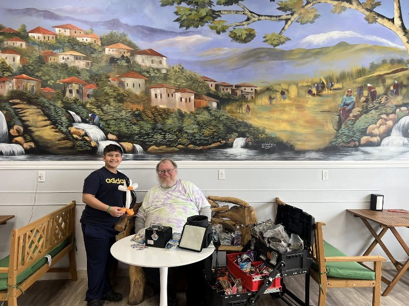 It is our policy to not label pictures in our galleries