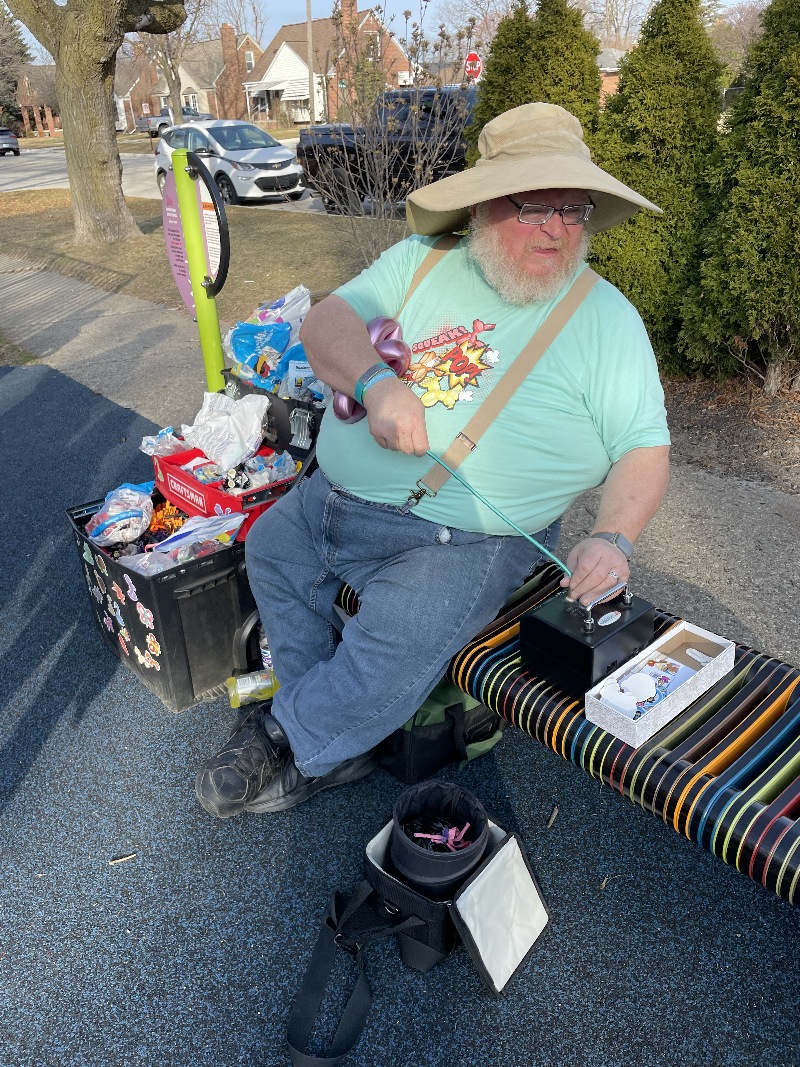 It is our policy to not label pictures in our galleries