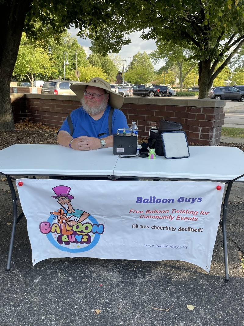 It is our policy to not label pictures in our galleries