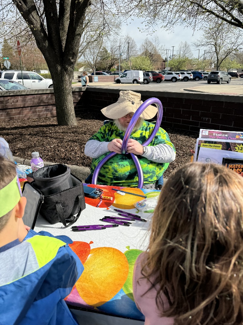 It is our policy to not label pictures in our galleries