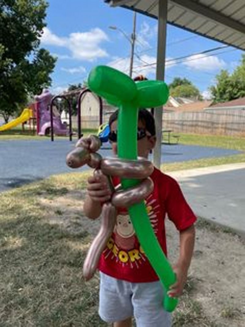 It is our policy to not label pictures in our galleries