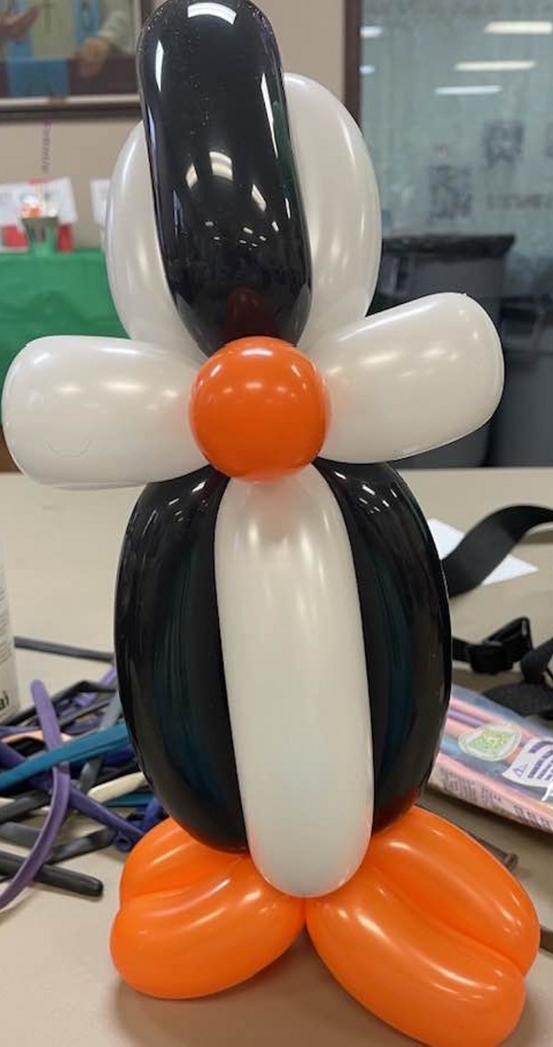 It is our policy to not label pictures in our galleries