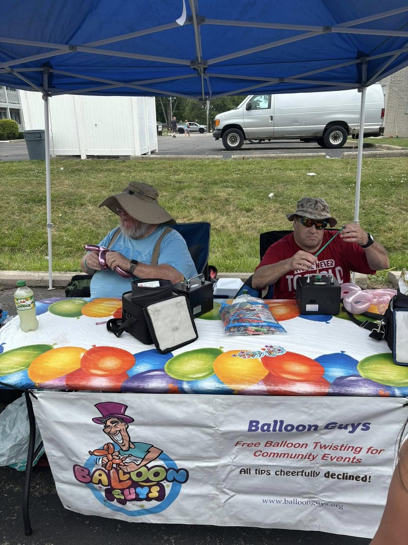 It is our policy to not label pictures in our galleries